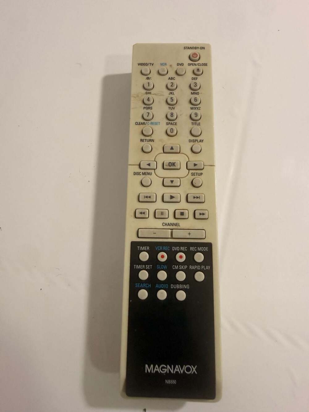 Magnavox NB550 DVD/VCR Remote Control - Picture 2 of 5